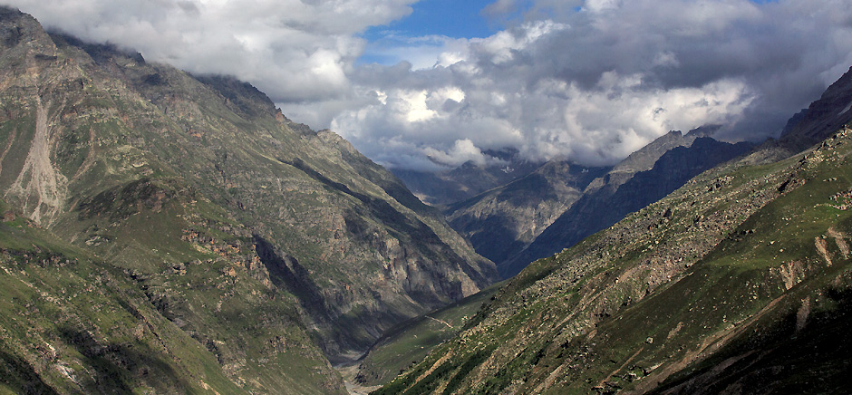 Cloudy Weather In Keylong, Himachal Pradesh