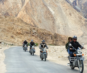Manali to Srinagar via Tso Moriri Group Bike Tour