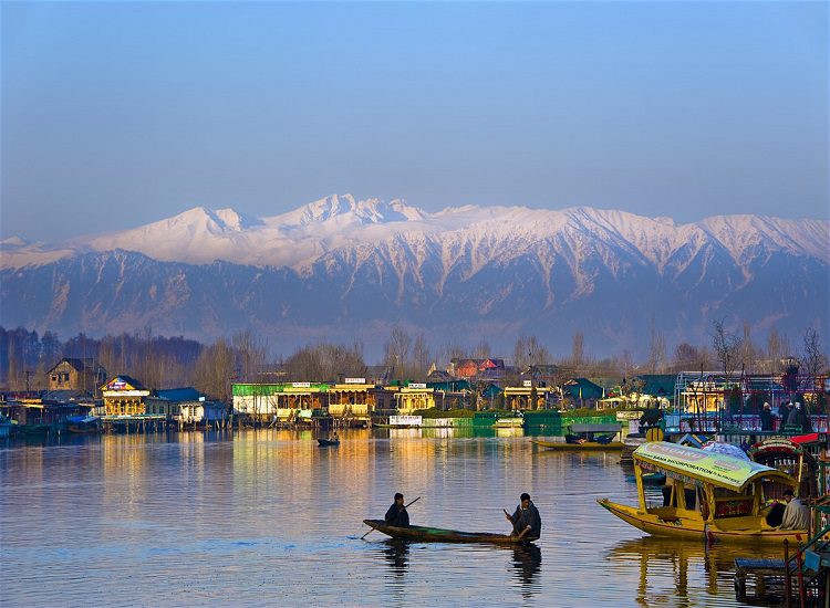 srinagar-dal-lake
